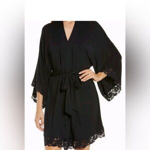 Eberjey Kimono Robe With Lace in Black. Size M